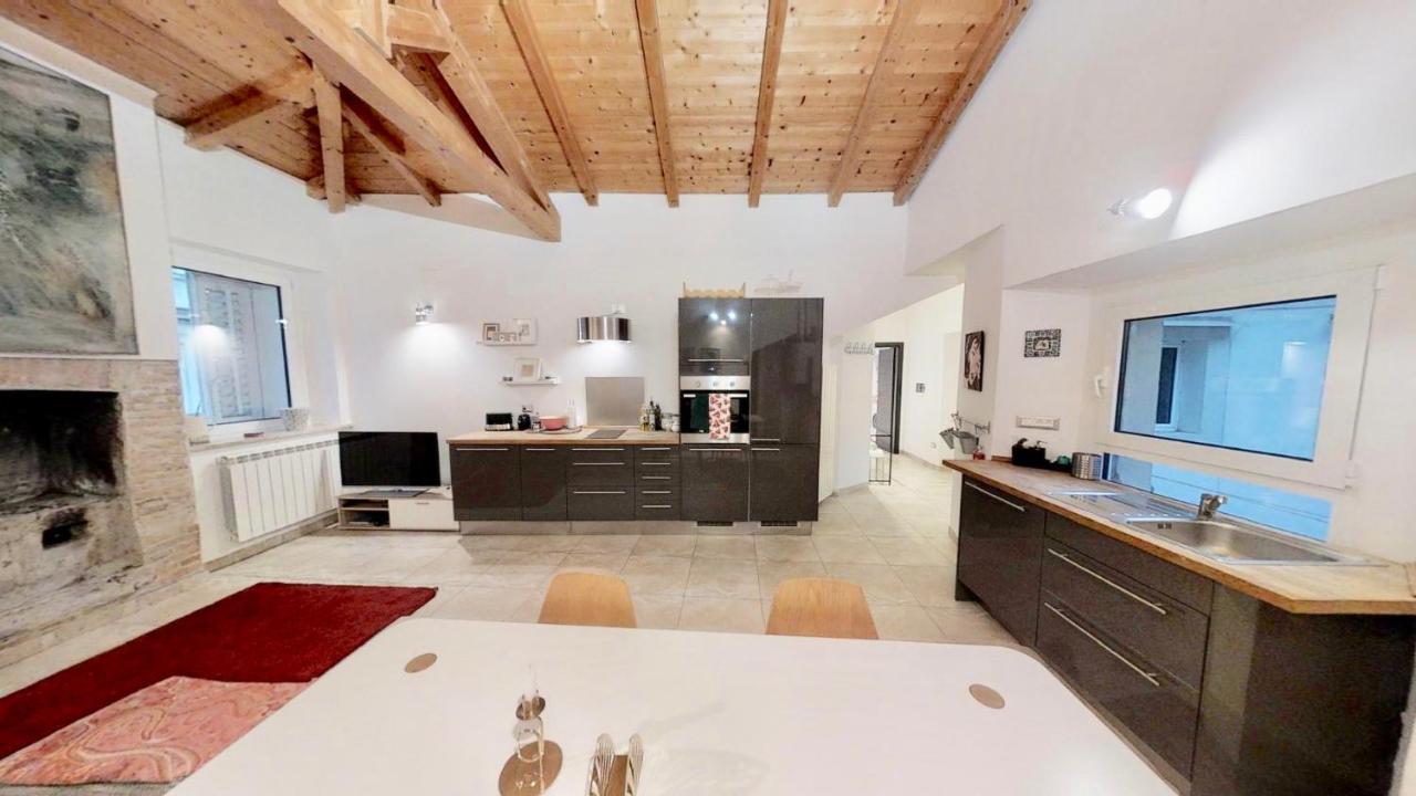 Lucy'S Home Trieste Luaran gambar